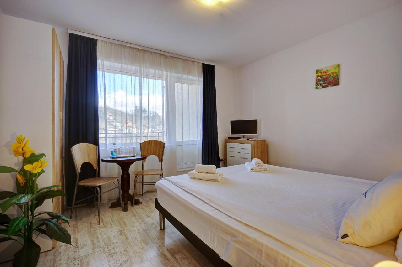 Vila Alba Brasov Luaran gambar