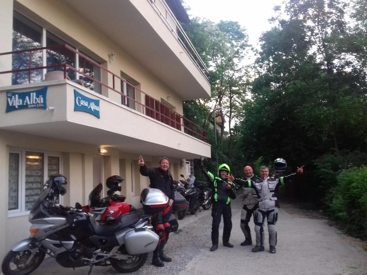 Vila Alba Brasov Luaran gambar