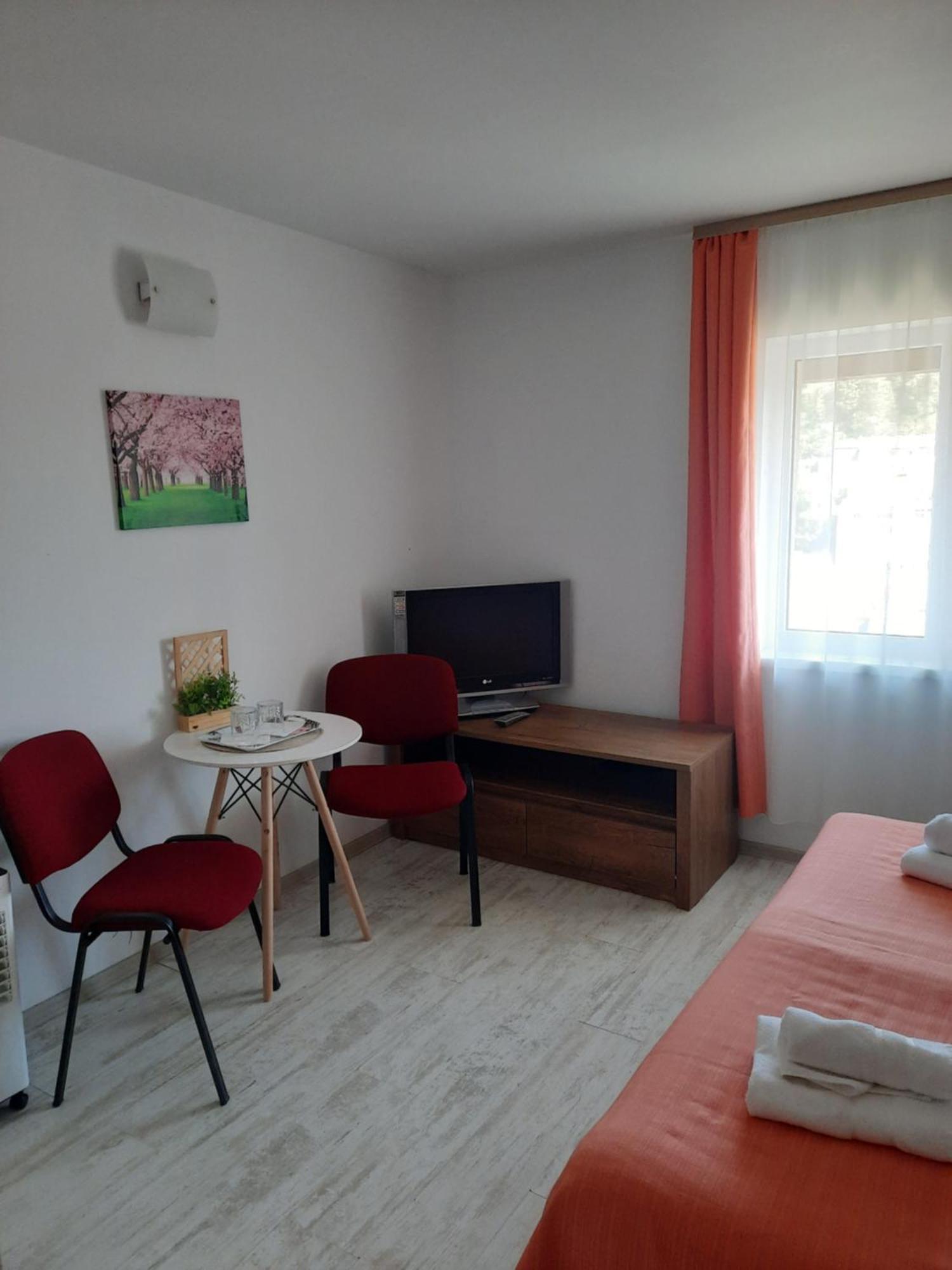 Vila Alba Brasov Luaran gambar