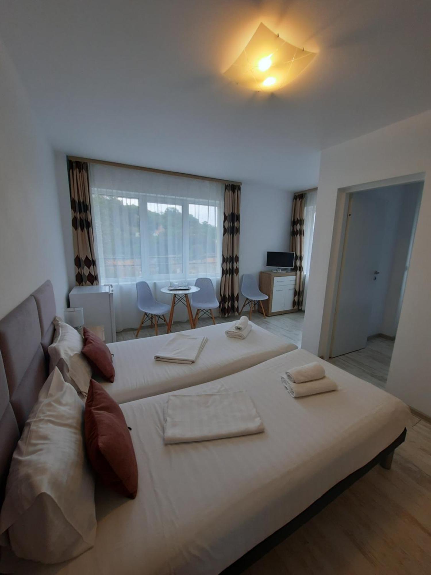 Vila Alba Brasov Luaran gambar